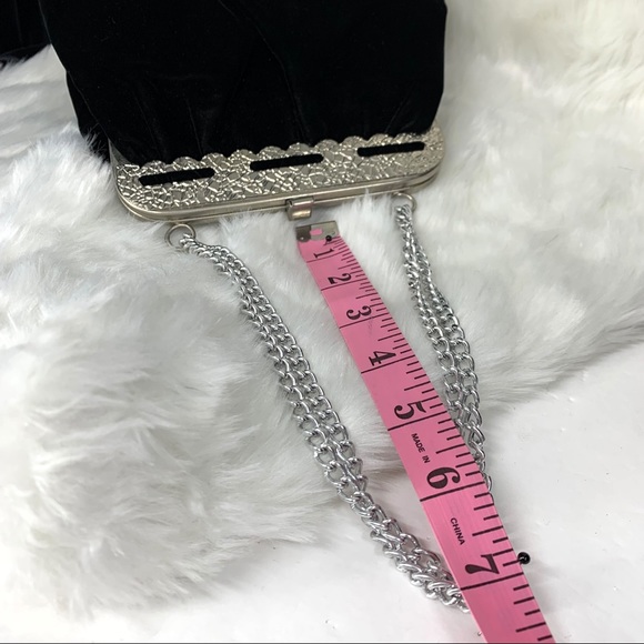 Vintage Black Velvet Evening Bag, Silvertone Metals - Picture 13 of 14